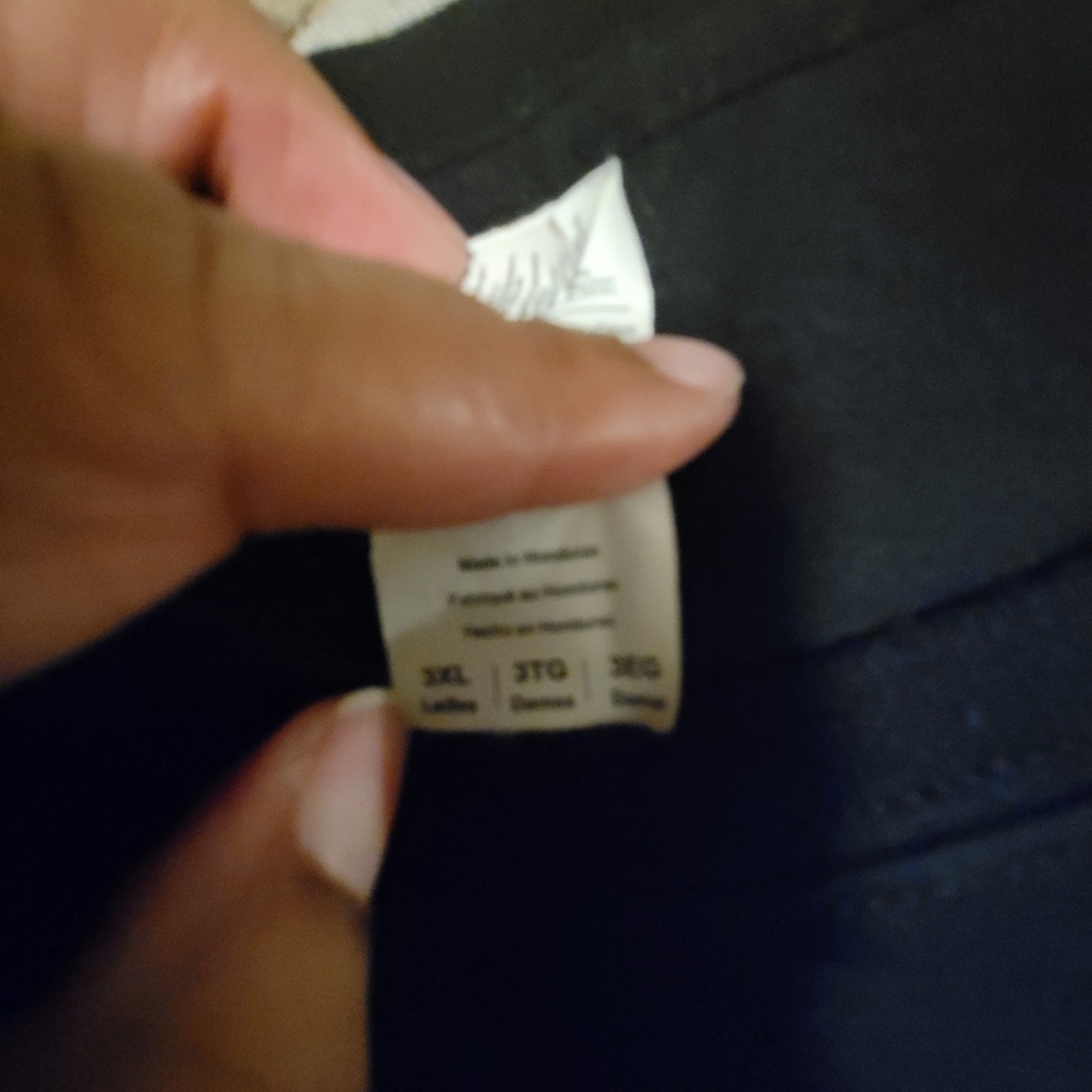 T-shirt - Picture 2 of 2
